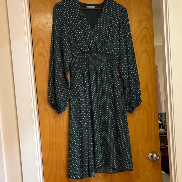 Draper James Dresses & Skirts - Draper James Forest Green Polka Dot Long Sleeve Dress
